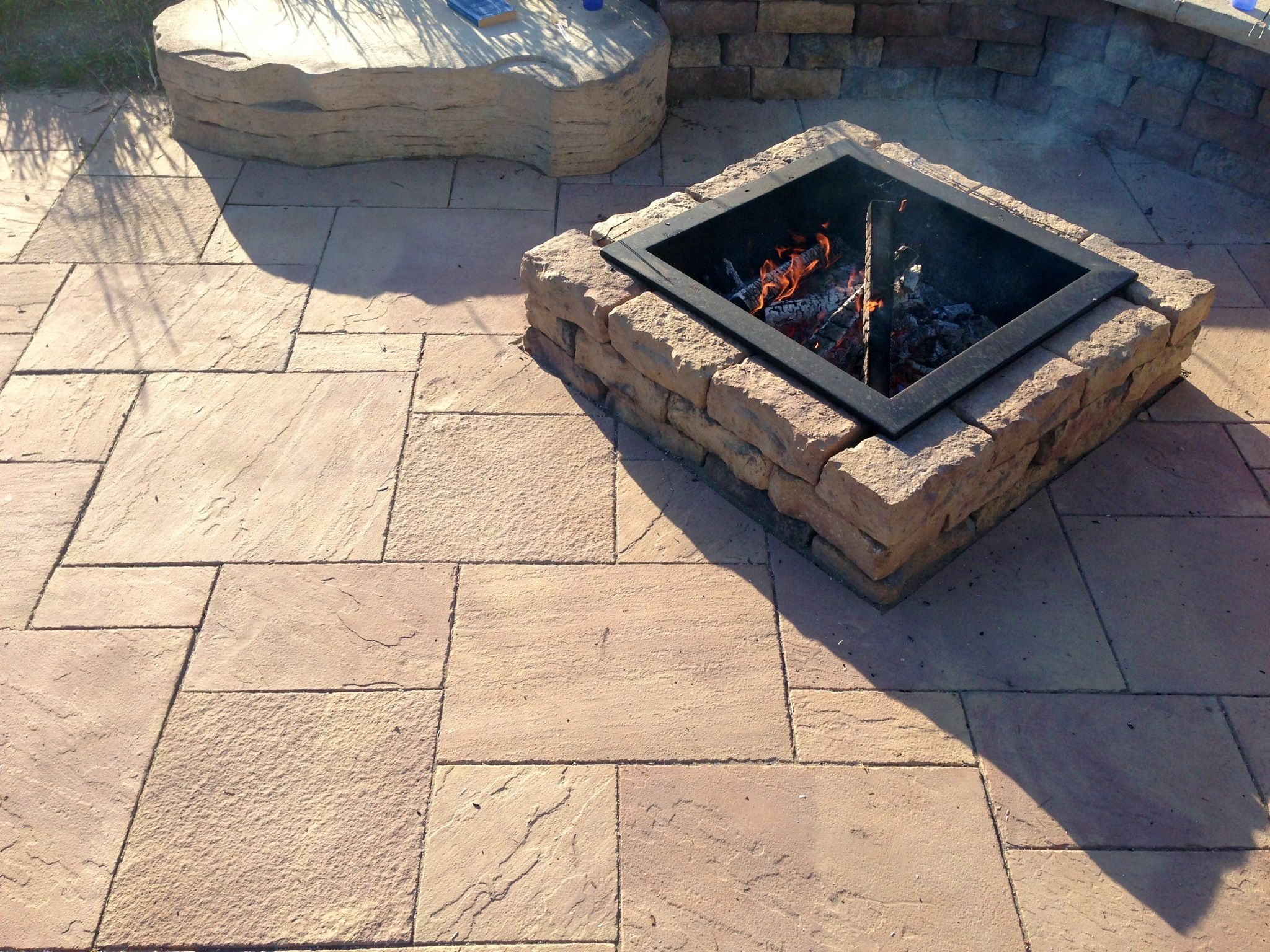 Display Dimensional fire pit kit and dimensional flagstone