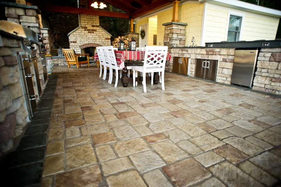 Outdoor kitchens using Old Mission pavers