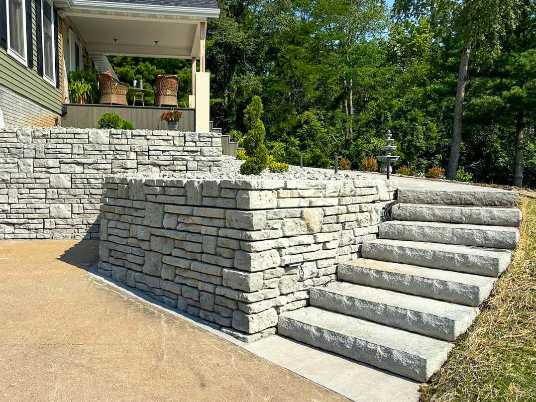 image of alpine textured novum wall in front of house with stairs