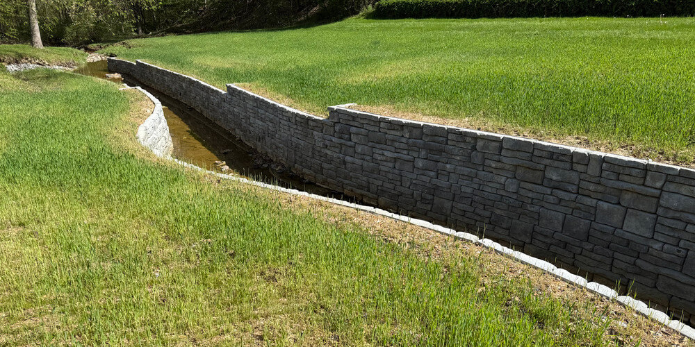image of novum walls for retention pond
