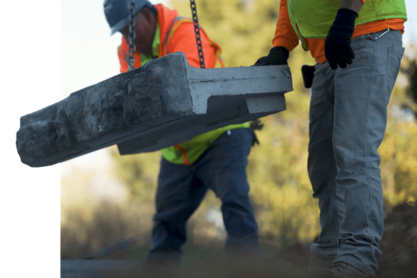 image of novum wall block with workers