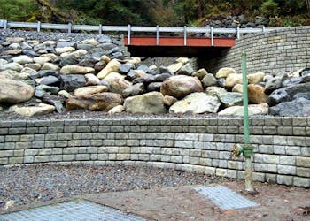 City Chooses Redi-Rock Walls for Landslide Repair
