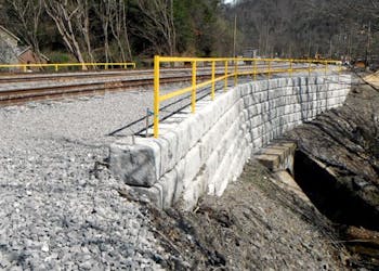 PC System Retaining Walls for Rail Yard Renovation