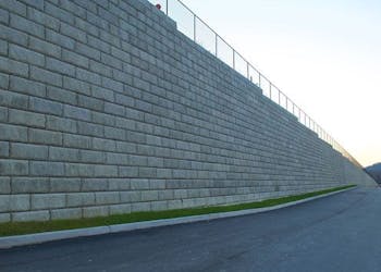 Hybrid Retaining Wall Delivers Prime Performance for Online Retail Distribution Warehouse