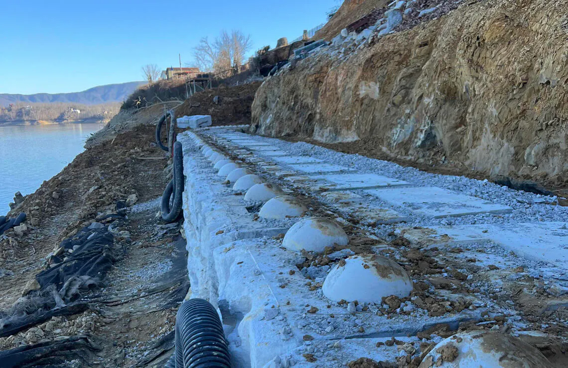 redi-rock wall install