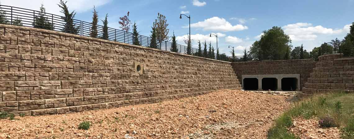 ledgestone wall for bridge and stormwater