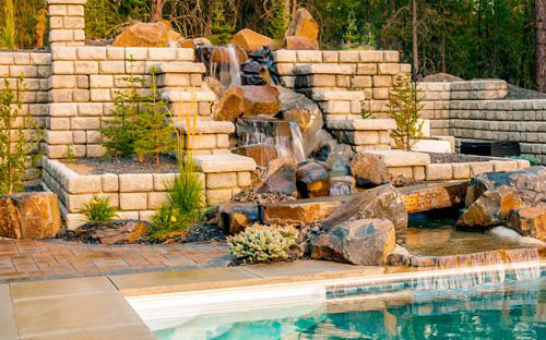 image of redi-rock cobblestone walls for residential landscaping