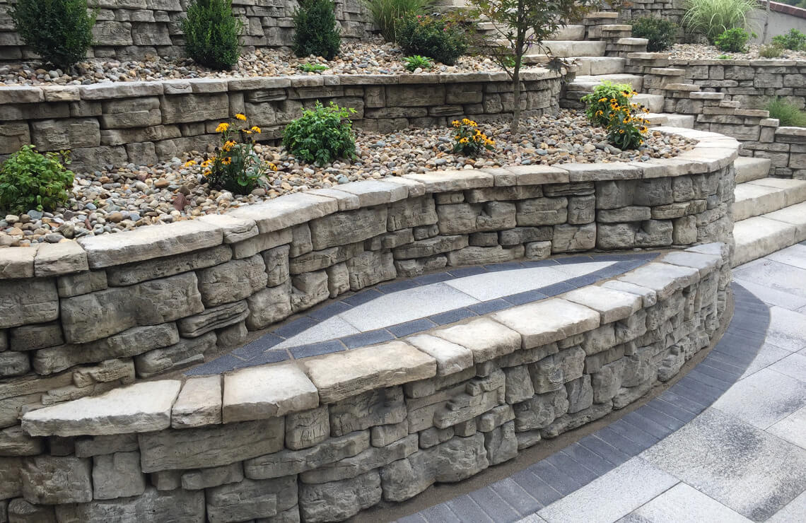 tiered belvedere garden wall with belvedere coping