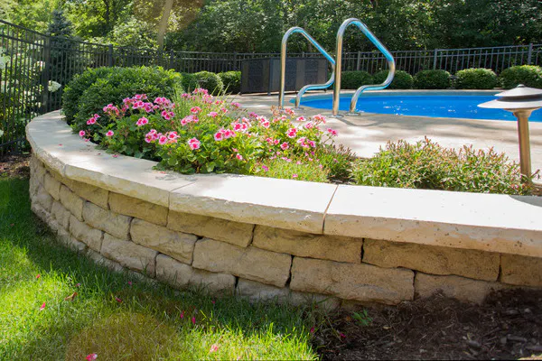 rosetta dimensional wall with dimensional coping