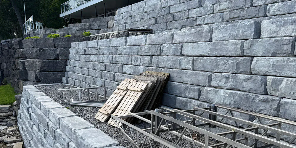 grand ledge wall