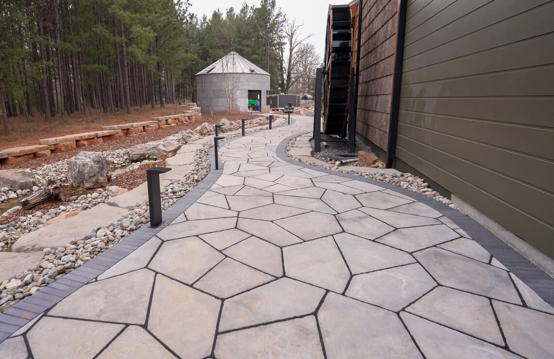 image of Traverse Flagstone for walkway