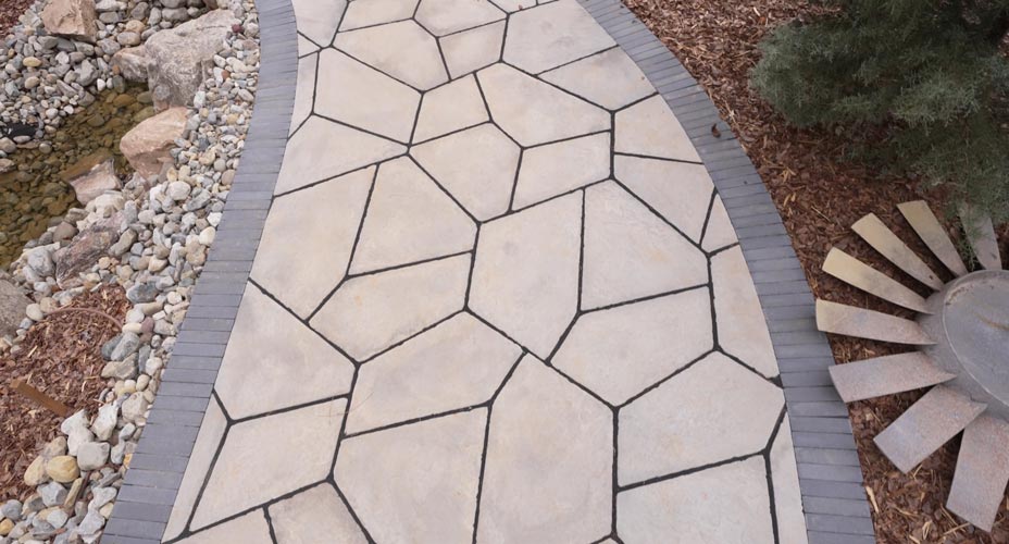 image of Traverse Flagstone for walkway