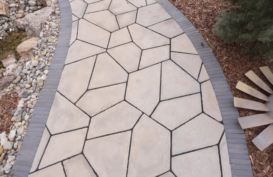 image of Traverse Flagstone for walkway