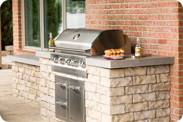 dimensional wall for grill up against house